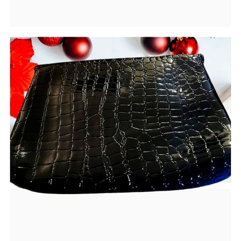 Snakeskin clutch🐍 - Picture 3 of 3
